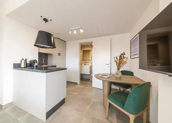 Apartment Halternative Muscari *