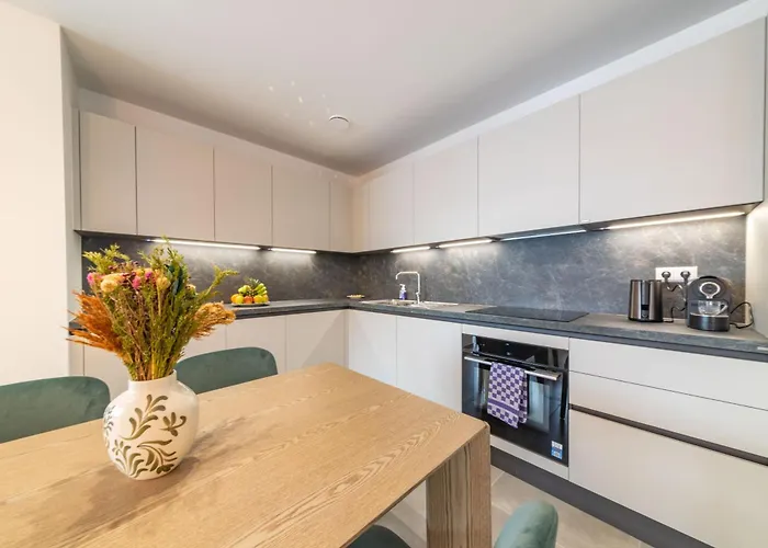 Halternative Muscari شقة